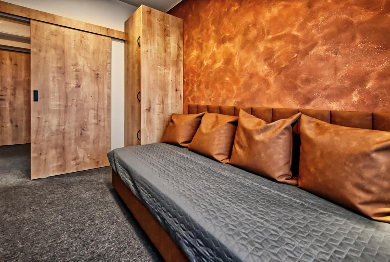 Restaurace A Penzion Praha Dolní Dunajovice Εξωτερικό φωτογραφία